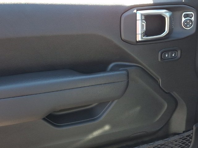 Used 2025 Jeep Gladiator Sport AWD/4WD image 23