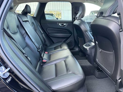 Used 2025 Volvo XC60 B5 Core w/ Protection Package Premier image 12