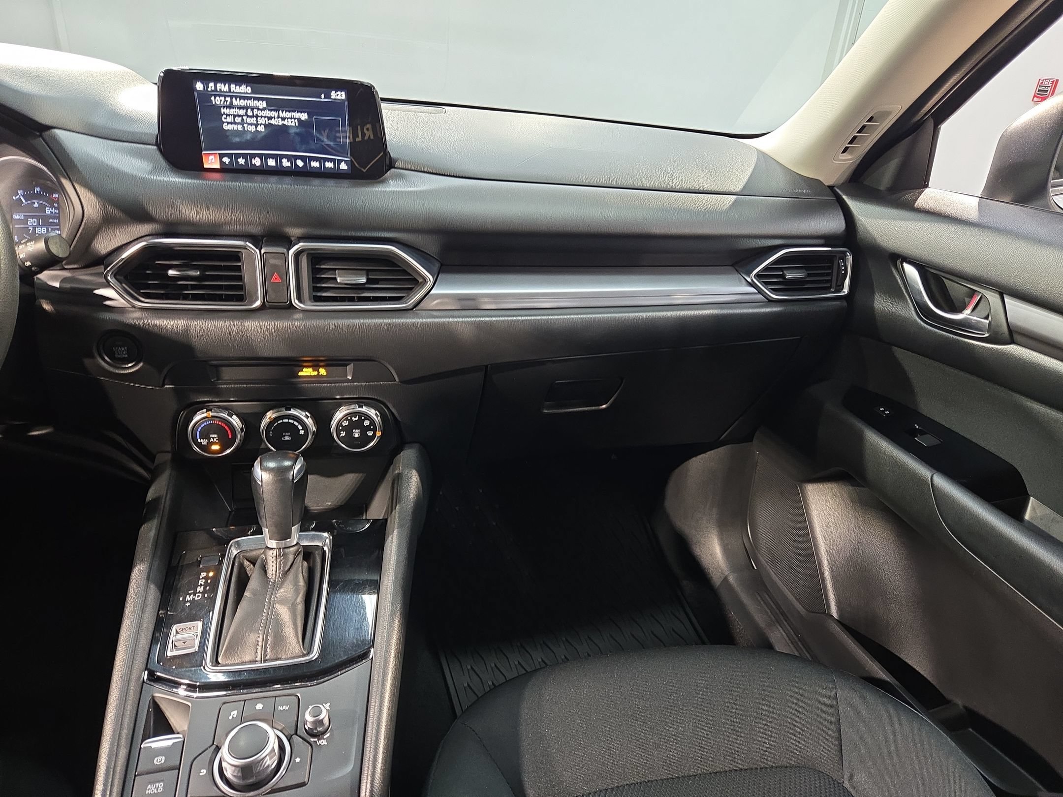 Used 2017 MAZDA CX-5 Sport FWD image 11