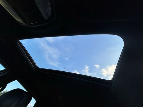 Used 2017 Dodge Durango R/T w/ Blacktop Package image 31