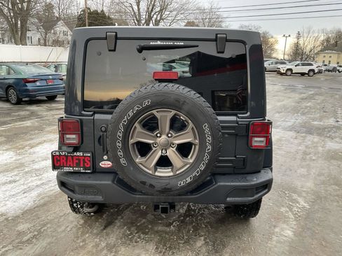 Used 2018 Jeep Wrangler Unlimited Sport image 4