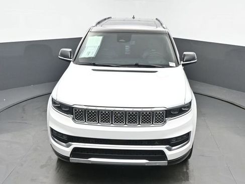 Used 2024 Jeep Grand Wagoneer L Series III image 41