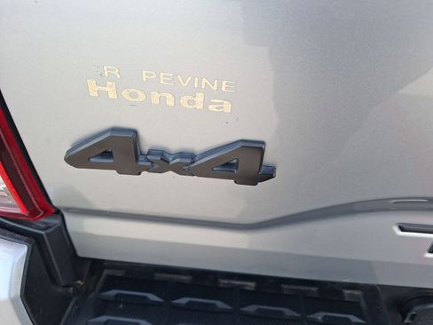 Used 2022 Toyota Tacoma SR image 13