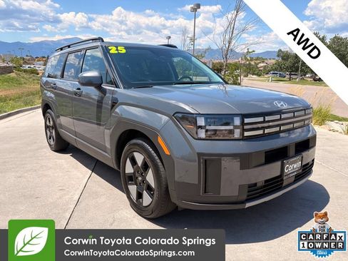 Used 2025 Hyundai Santa Fe SEL AWD/4WD image 1