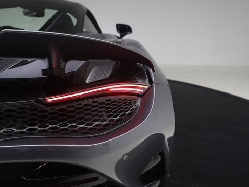 Used 2024 McLaren 750S RWD image 42