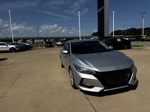 Used 2022 Nissan Sentra S FWD image 7