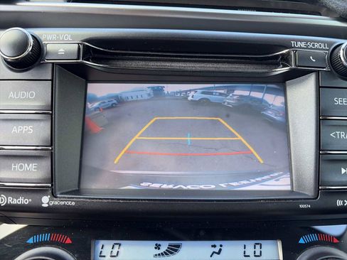 Used 2018 Toyota RAV4 XLE image 23