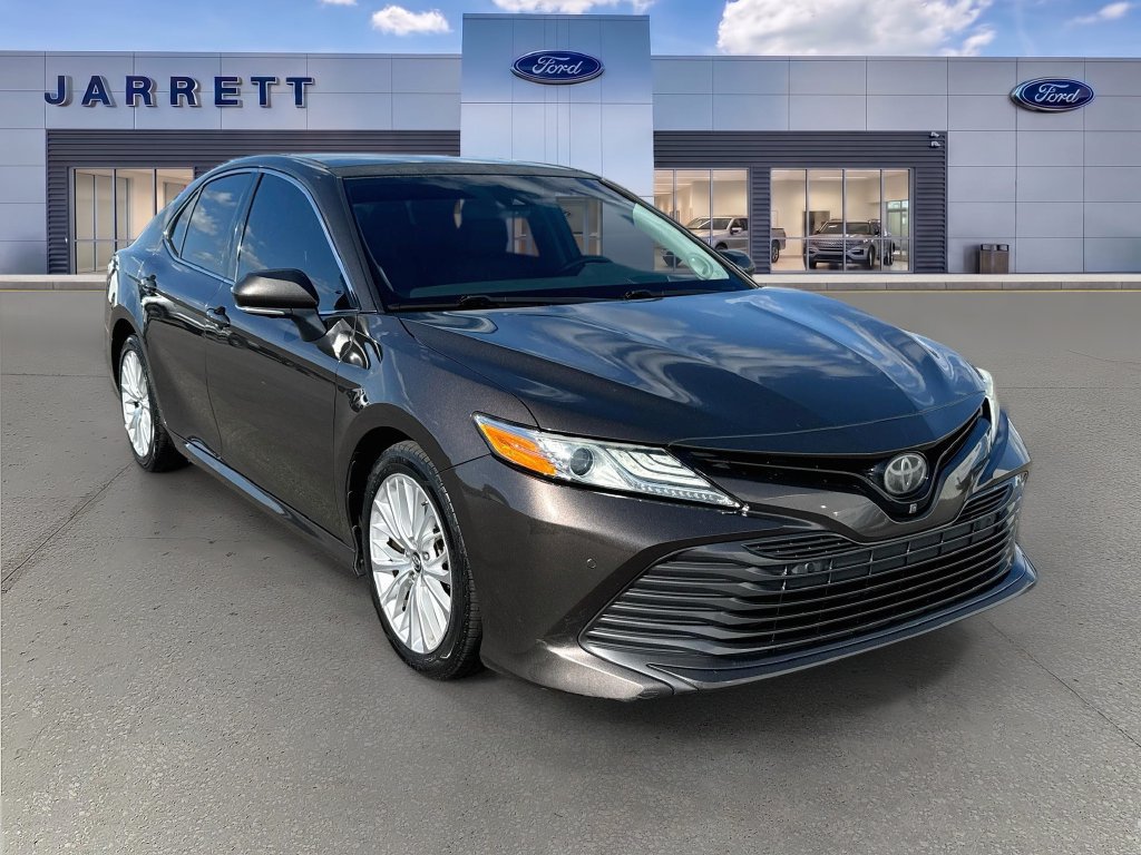 Used 2019 Toyota Camry XLE w/ Driver Assist Package FWD image 1