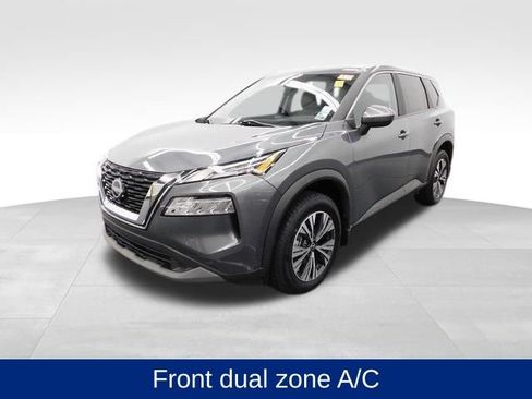 Used 2023 Nissan Rogue SV image 6