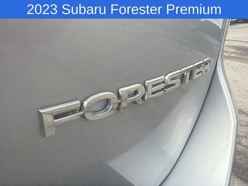 Used 2023 Subaru Forester Premium AWD/4WD image 8