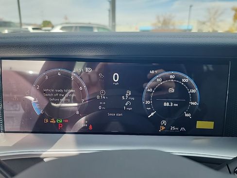 New 2026 Volkswagen Tiguan SE R-Line image 13