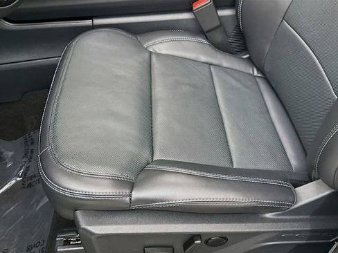 Used 2025 Ford Expedition Platinum w/ Stealth Appearance Package AWD/4WD image 20