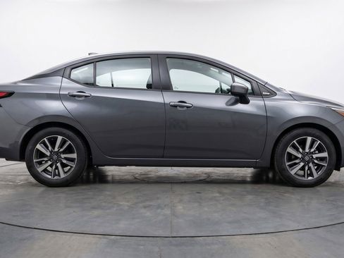 Used 2025 Nissan Versa SV FWD image 11