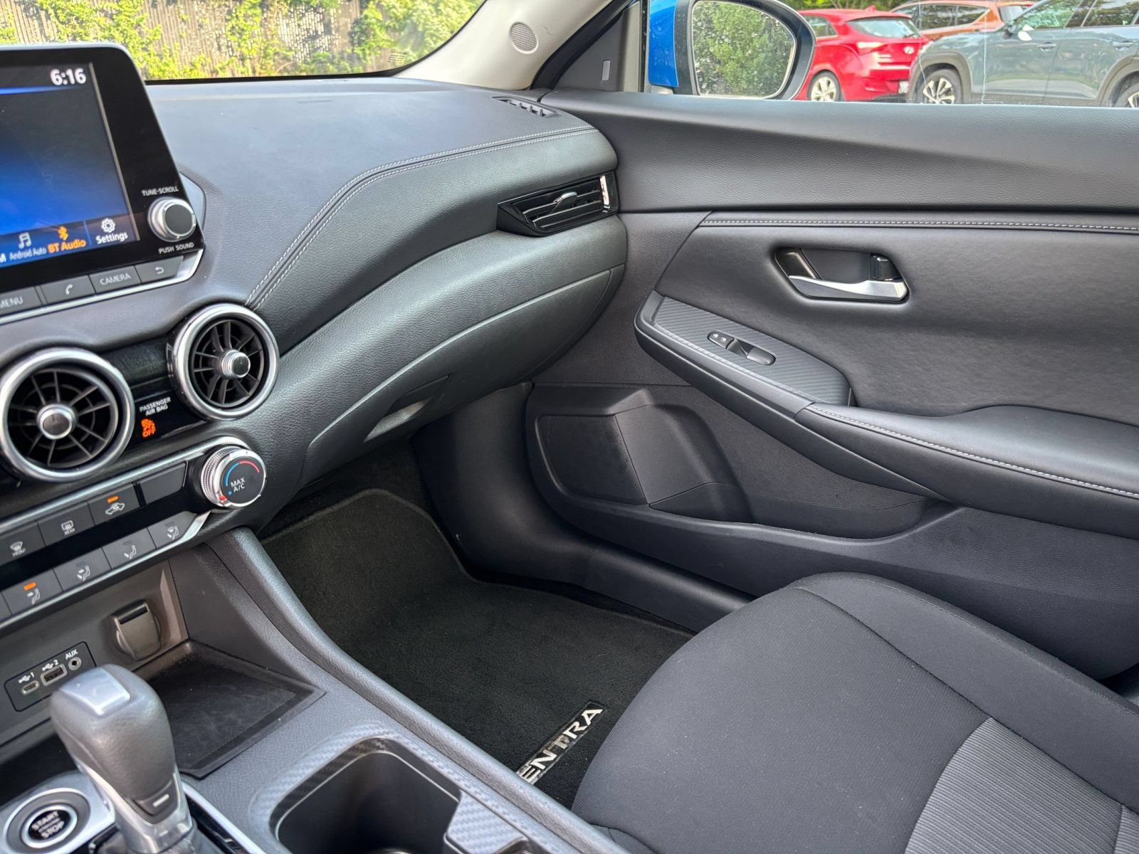 Used 2025 Nissan Sentra SV FWD image 29
