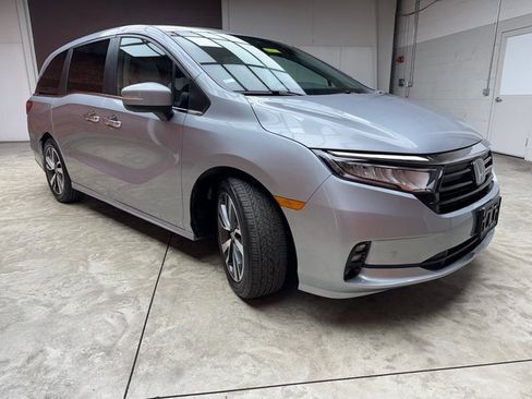 Used 2023 Honda Odyssey Touring image 7