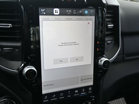 Used 2023 RAM 1500 Big Horn image 32