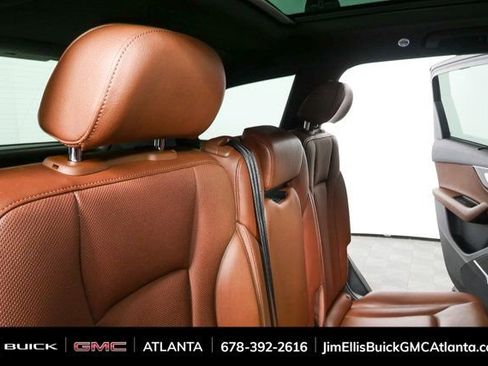 Used 2019 Audi Q7 3.0T Prestige w/ Prestige Package image 24