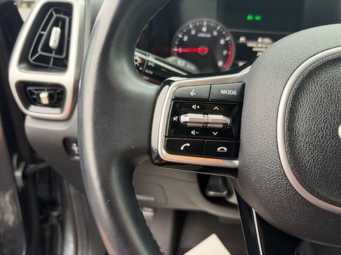 Used 2021 Kia Sorento S AWD/4WD image 19