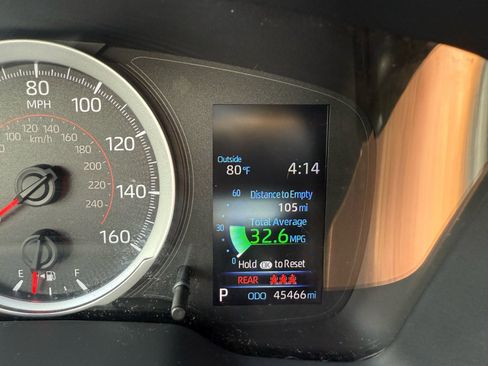 Used 2022 Toyota Corolla Hatchback image 23