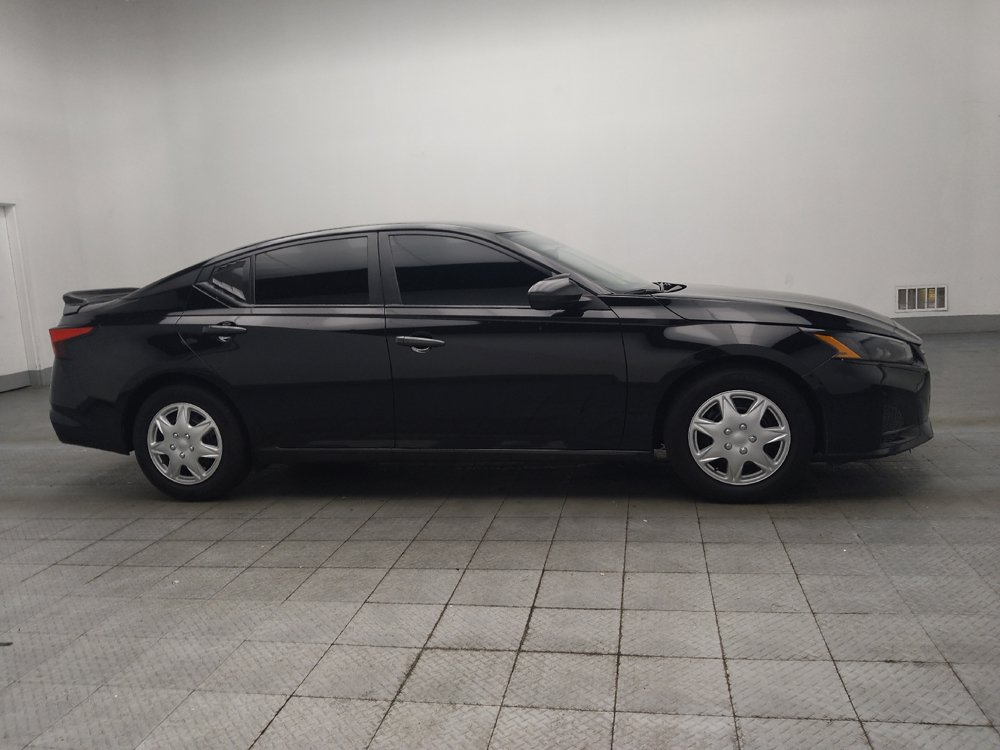 Used 2024 Nissan Altima 2.5 S FWD image 11