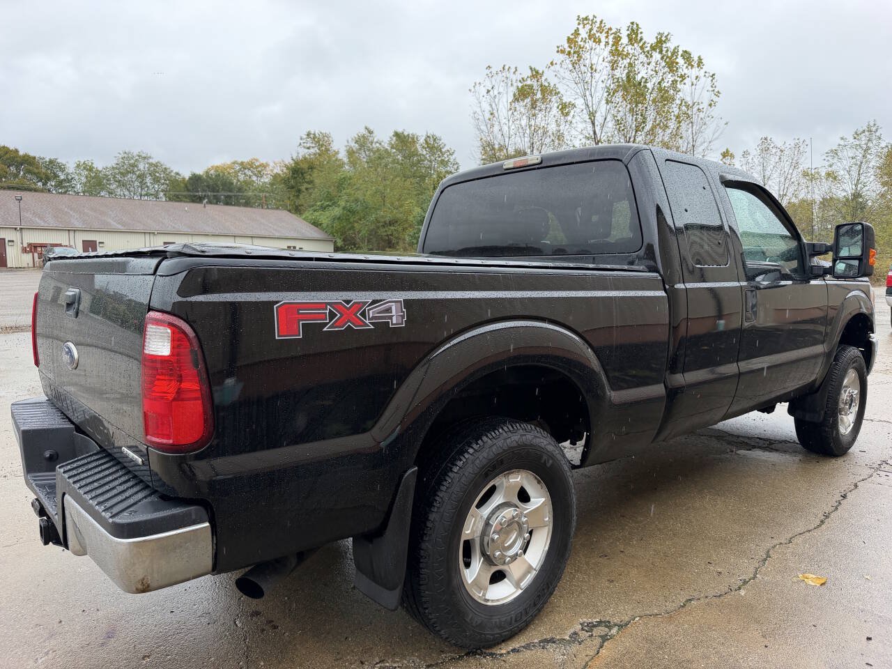 Used 2012 Ford F250 XLT w/ Snow Plow Prep Pkg AWD/4WD image 4