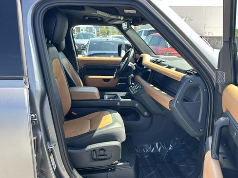 Used 2021 Land Rover Defender 110 X AWD/4WD image 21