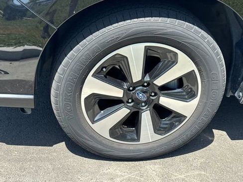 Used 2017 Subaru Forester 2.5i w/ Alloy Wheel Package AWD/4WD image 4