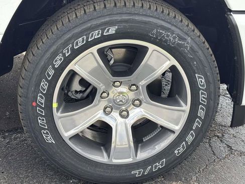 New 2026 RAM 1500 Express AWD/4WD image 30