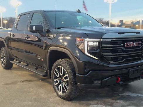 Certified 2023 GMC Sierra 1500 AT4 w/ Technology Package image 8