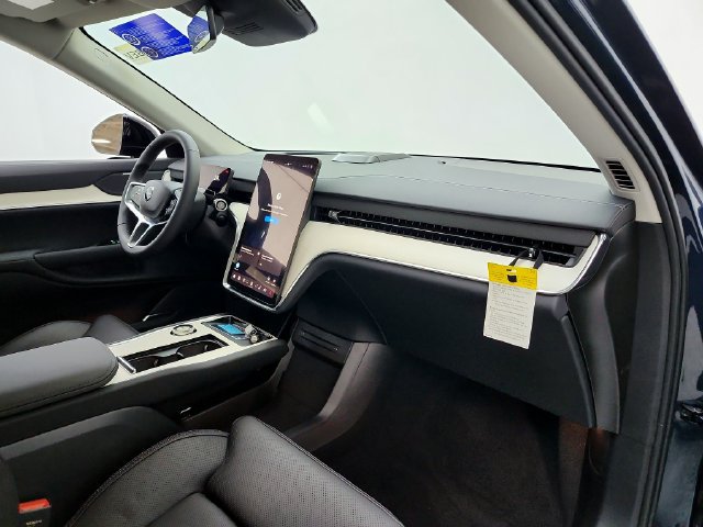 New 2026 Volvo EX90 Ultra AWD/4WD image 13