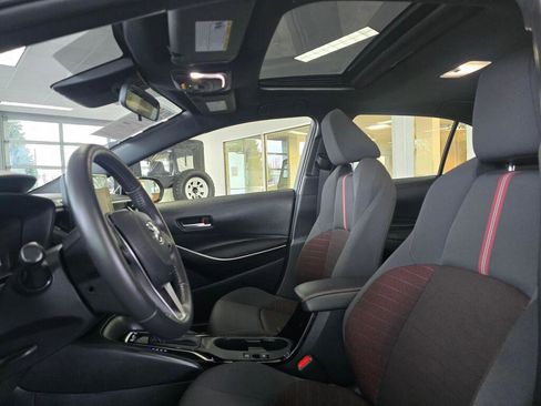 Certified 2023 Toyota Corolla SE w/ SE Package image 23