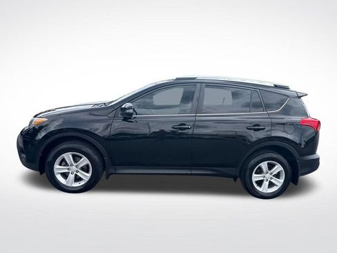Used 2013 Toyota RAV4 XLE AWD/4WD image 2