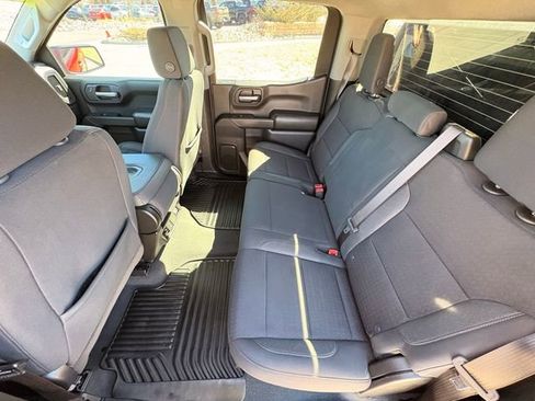 Used 2025 Chevrolet Silverado 1500 Custom Trail Boss w/ Turbomax Blackout Package AWD/4WD image 23