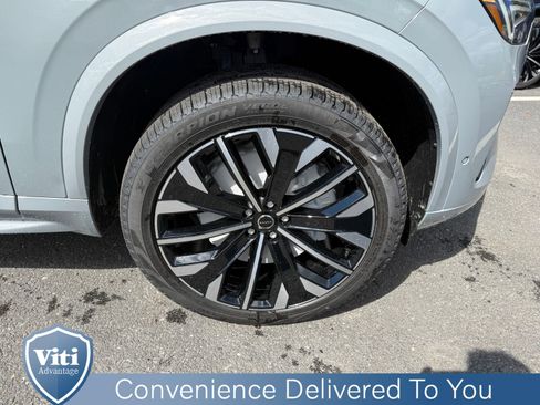 New 2026 Volvo XC90 B6 Plus w/ Protection Package Premier image 10
