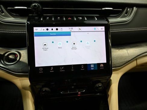 Used 2022 Jeep Grand Cherokee L Limited image 15