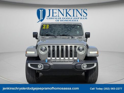 Used 2023 Jeep Wrangler Unlimited Sahara w/ Dual Top Group AWD/4WD image 12