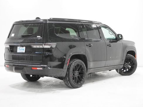 New 2026 Jeep Grand Wagoneer Limited image 7