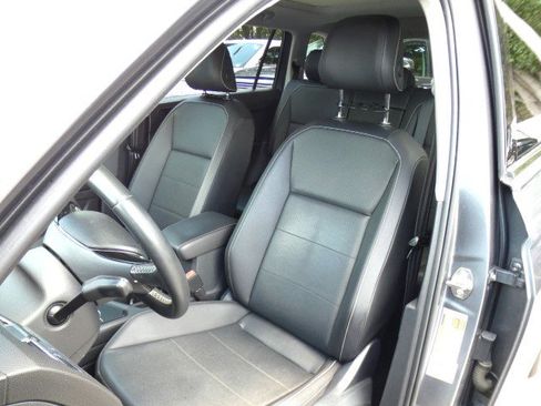 Used 2021 Volkswagen Tiguan SEL image 28