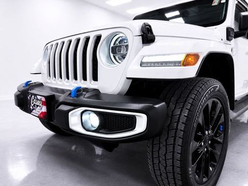 Used 2023 Jeep Wrangler Unlimited Sahara w/ Cold Weather Group AWD/4WD image 10