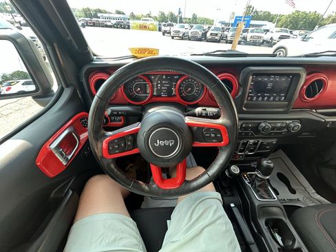 Used 2019 Jeep Wrangler Unlimited Rubicon w/ Cold Weather Group AWD/4WD image 27