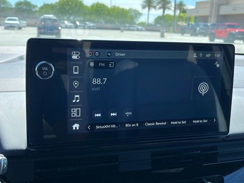 Used 2025 Honda Prologue Touring image 21