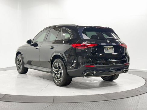 Used 2024 Mercedes-Benz GLC 300 4MATIC w/ AMG Line image 29