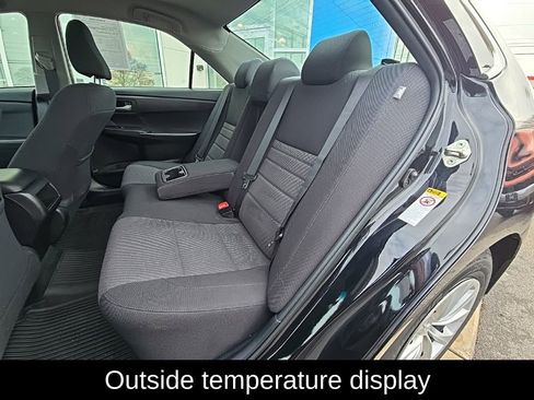 Used 2017 Toyota Camry LE image 22