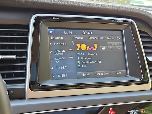 Used 2018 Hyundai Sonata Limited FWD image 16