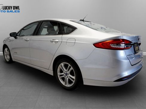 Used 2018 Ford Fusion S FWD image 7