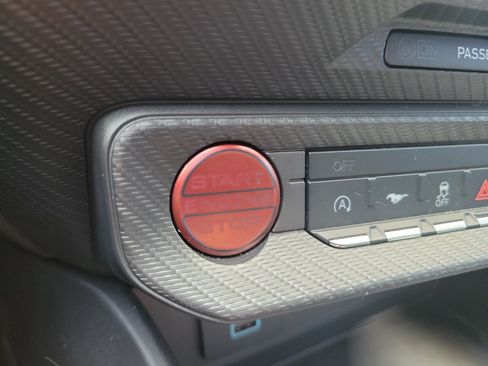 Used 2025 Ford Mustang Coupe RWD image 25