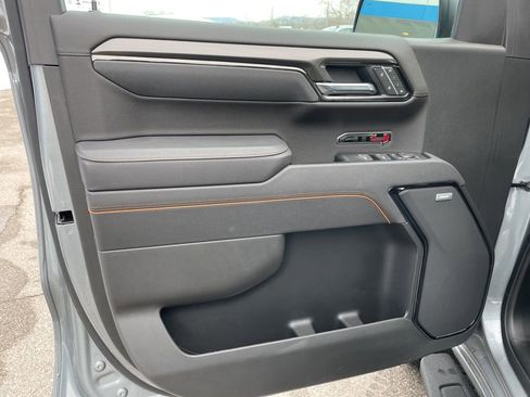 Used 2025 GMC Sierra 1500 AT4 w/ AT4 Premium Package image 5