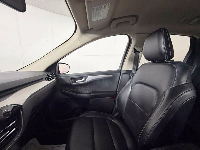 Used 2020 Ford Escape SEL FWD image 18
