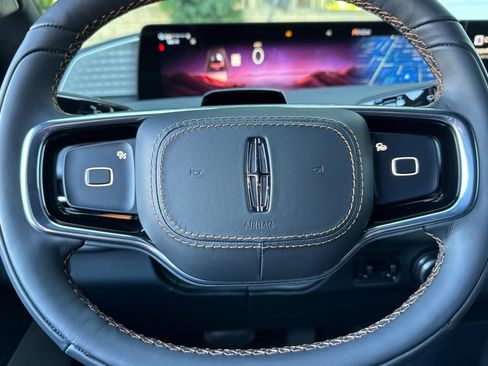 New 2026 Lincoln Navigator L Black Label AWD/4WD image 20