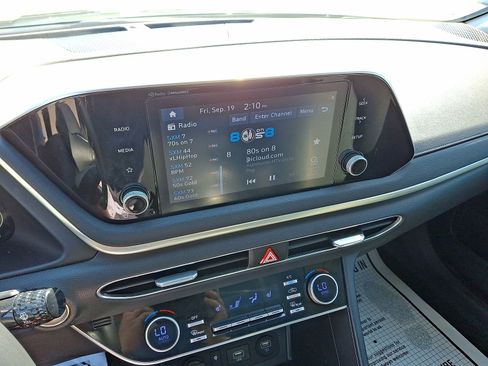 Certified 2022 Hyundai Sonata SEL w/ Convenience Package image 20